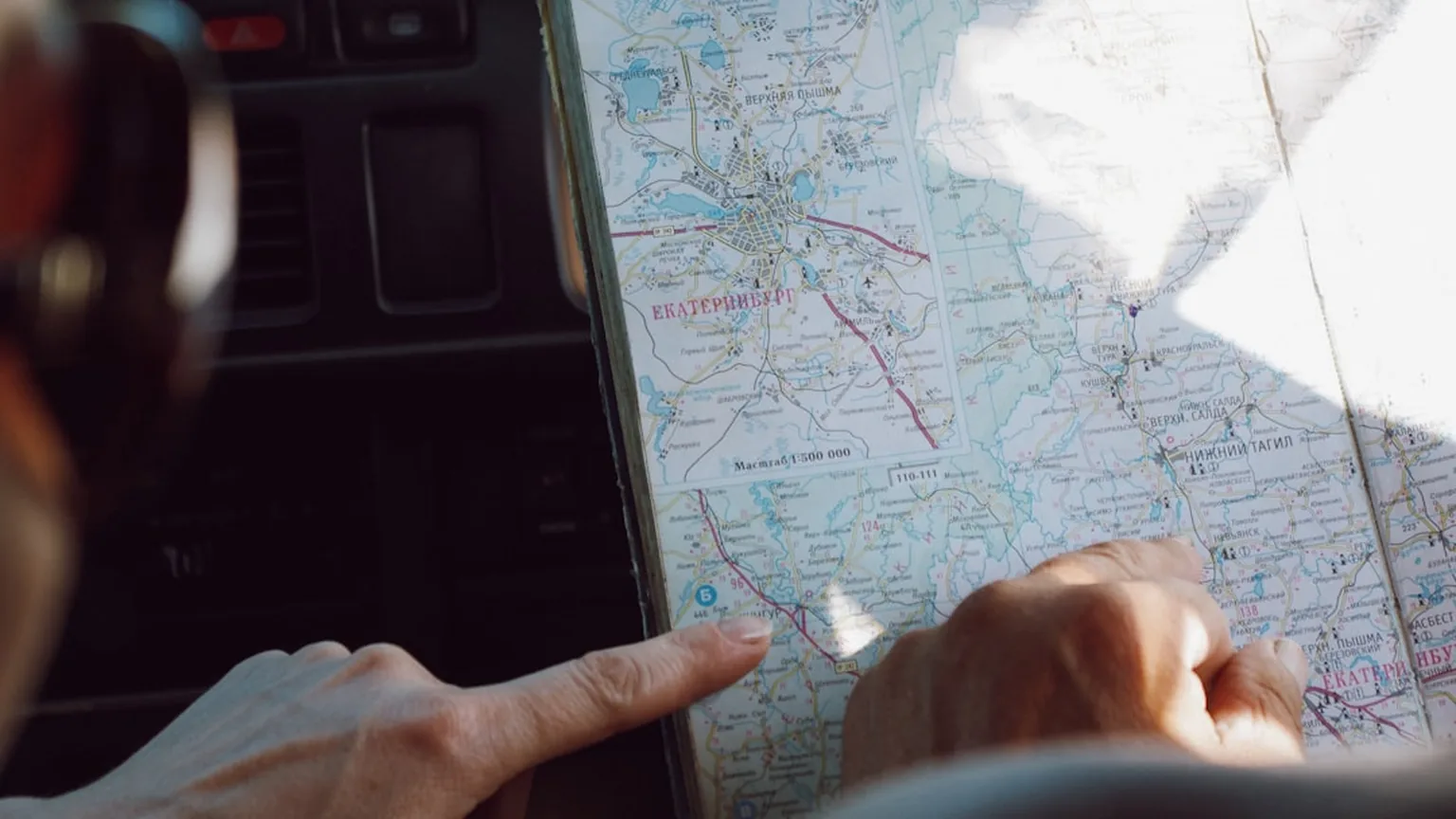 How to Plan a Road Trip: Routes, Stops, and Itinerary Tips