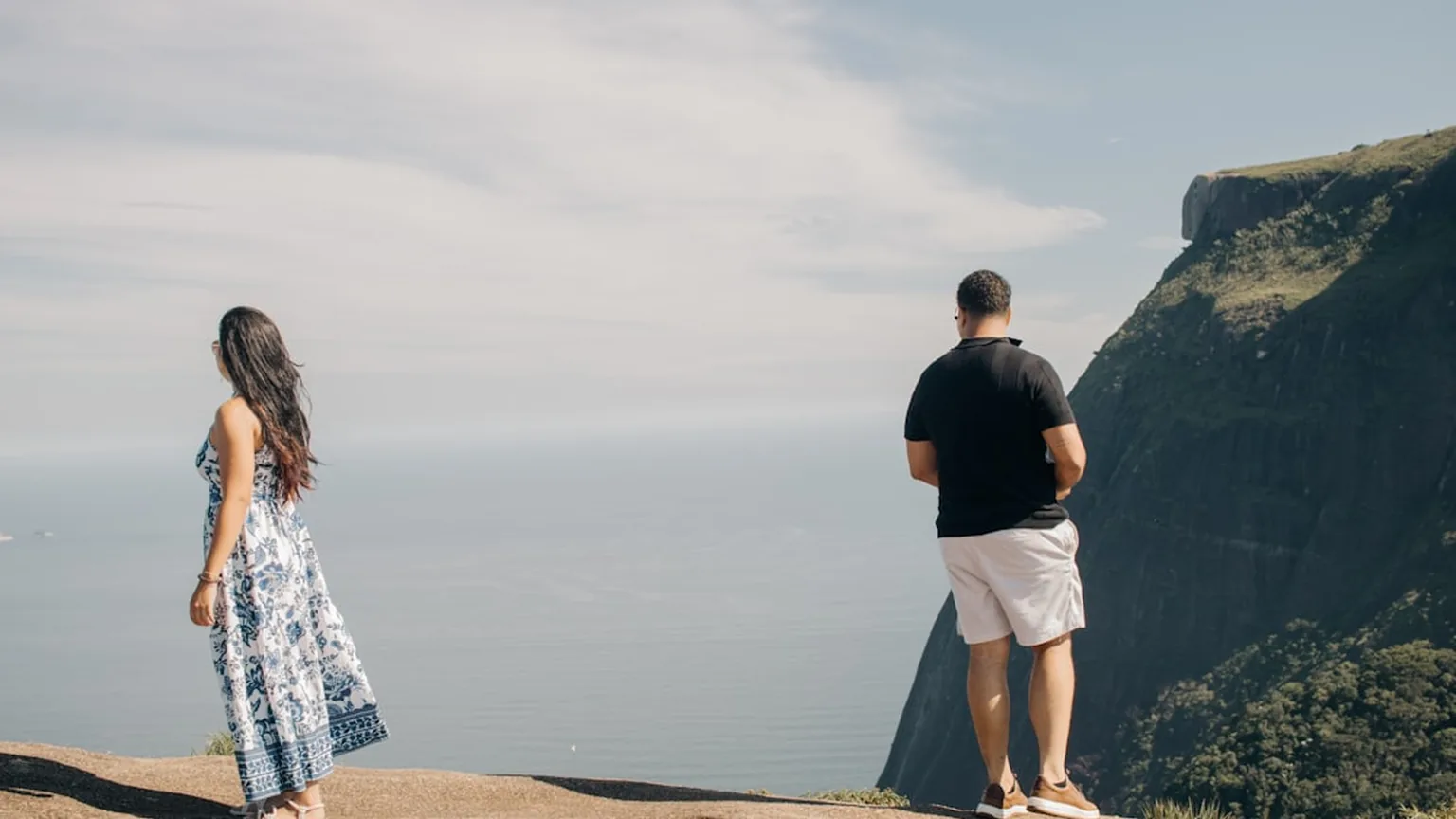 How to Plan an Anniversary Trip: A Romantic Getaway Guide